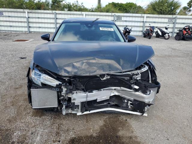 Photo 5 from auction – 2022 AUDI A8 L with VIN WAULDAF85NN000653