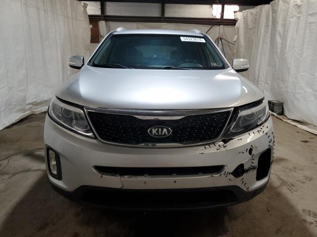 Photo 5 from auction – 2015 KIA SORENTO LX with VIN 5XYKTCA65FG616543