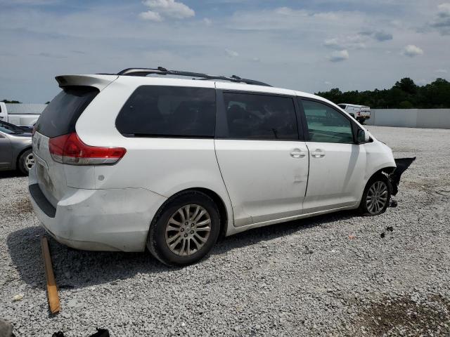 Photo 3 from auction – 2011 TOYOTA SIENNA XLE with VIN 5TDYK3DC7BS057864