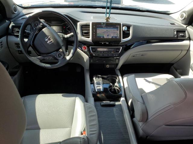 Photo 8 from auction – 2017 HONDA PILOT TOUR with VIN 5FNYF6H92HB039452