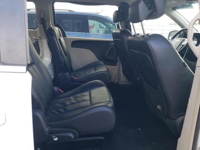 Photo 11 from auction – 2012 CHRYSLER TOWN & COU with VIN 2C4RC1BG8CR250515