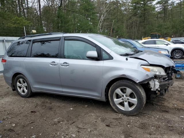 Photo 4 from auction – 2011 TOYOTA SIENNA LE with VIN 5TDKK3DC3BS030683