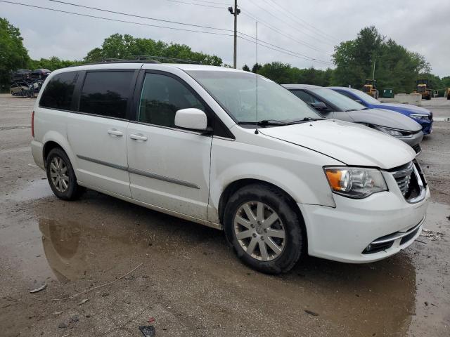 Photo 4 from auction – 2016 CHRYSLER TOWN & COU with VIN 2C4RC1BG4GR164933