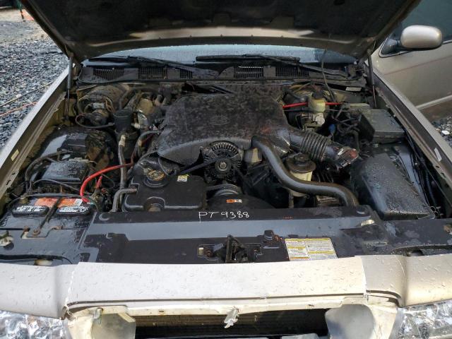 Photo 11 from auction – 2001 MERCURY GRAND MARQ with VIN 2MEFM75W11X631829