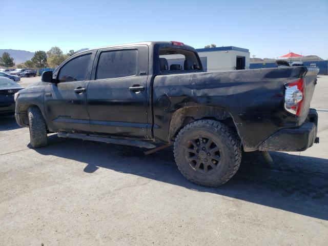 Photo 2 from auction – 2017 TOYOTA /S/LE/XLE with VIN 5TFDW5F16HX637894
