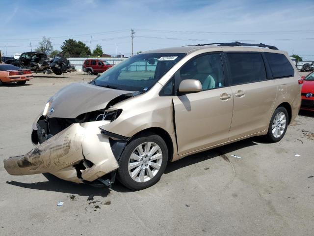 TOYOTA SIENNA LE 2013 with VIN 5TDJK3DC9DS070152 - Photo from auction