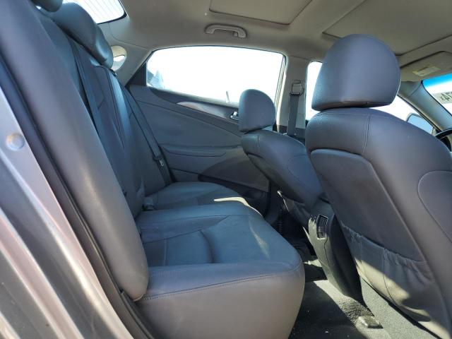 Photo 10 from auction – 2012 HYUNDAI SONATA HYB with VIN KMHEC4A40CA040711