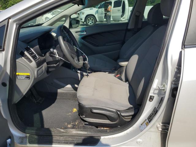 Photo 7 from auction – 2017 KIA FORTE LX with VIN 3KPFK4A75HE115199