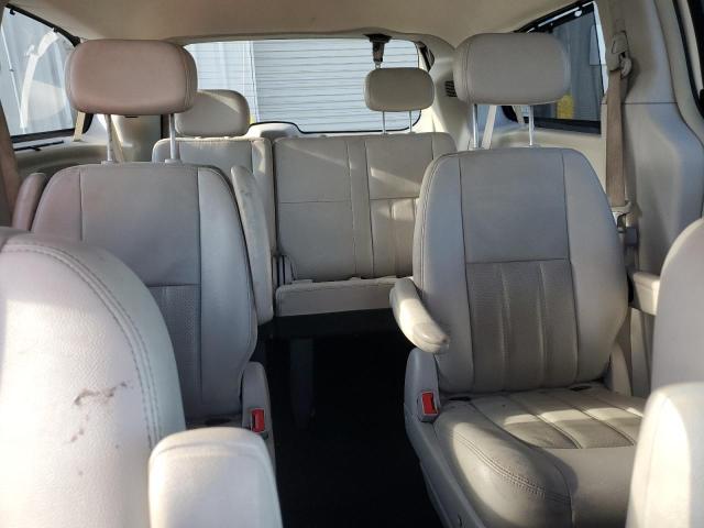 Photo 10 from auction – 2010 CHRYSLER TOWN & COU with VIN 2A4RR8DX4AR428870