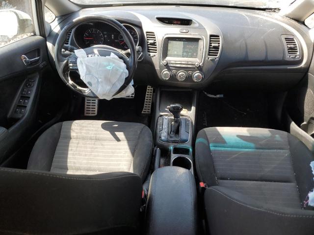 Photo 8 from auction – 2017 KIA FORTE LX with VIN 3KPFL4A74HE102991