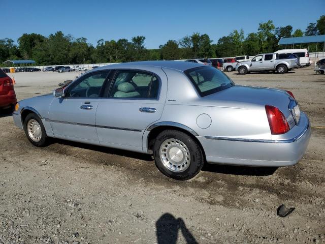 Photo 2 from auction – 2000 LINCOLN TOWN CAR E with VIN 1LNHM81W3YY870584