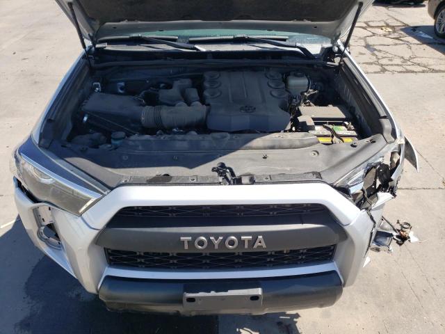 Photo 12 from auction – 2019 TOYOTA 4RUNNER SR with VIN JTEBU5JR8K5678424
