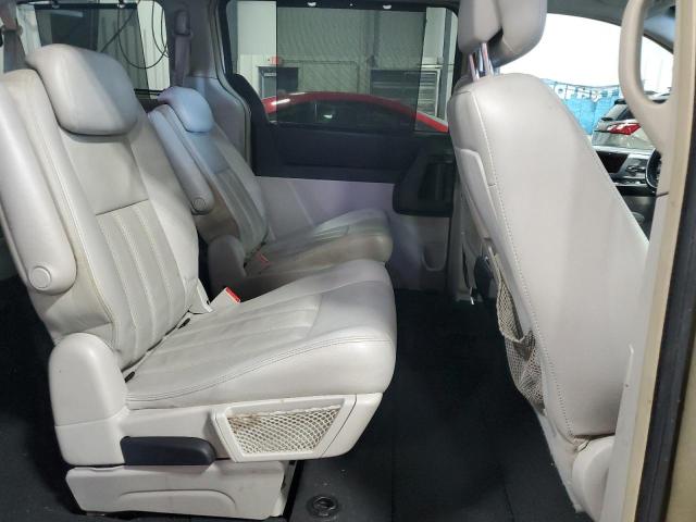 Photo 11 from auction – 2010 CHRYSLER TOWN & COU with VIN 2A4RR8DX8AR358256