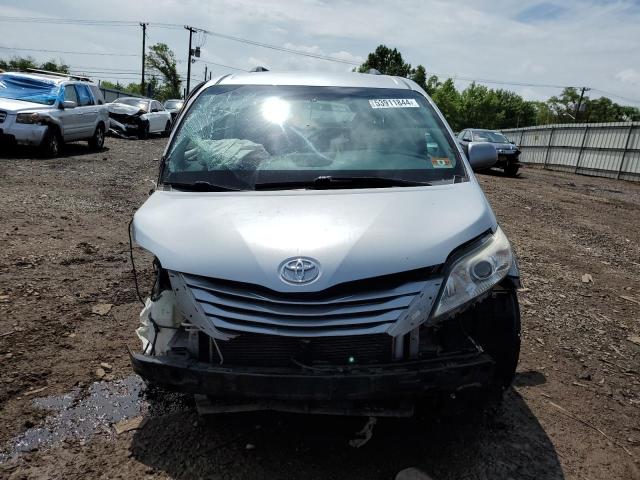 Photo 5 from auction – 2015 TOYOTA SIENNA LE with VIN 5TDKK3DC9FS643249