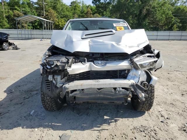 Photo 5 from auction – 2021 TOYOTA 4RUNNER SR with VIN JTERU5JRXM5845965