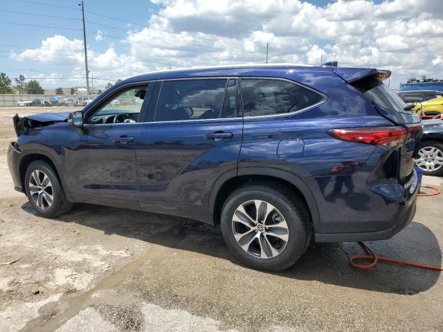 Photo 2 from auction – 2022 TOYOTA HIGHLANDER with VIN 5TDHZRAH2NS141772