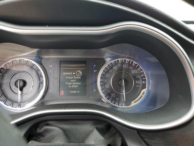 Foto 9 de la subasta – 2017 CHRYSLER 200 LX con VIN 1C3CCCFB3HN506231