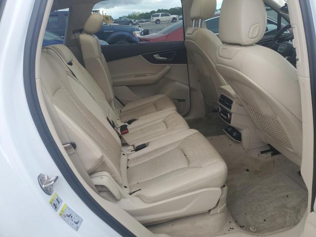 Photo 11 from auction – 2017 AUDI Q7 PRESTIG with VIN WA1VAAF75HD030557