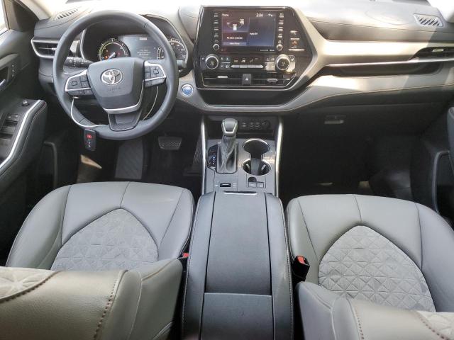Фото 8 с аукциона – 2022 TOYOTA HIGHLANDER с VIN 5TDABRCH8NS544352