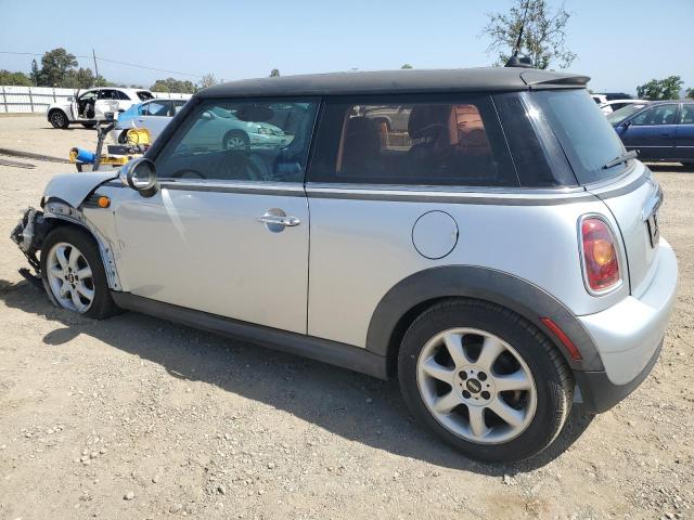 Photo 2 from auction – 2009 MINI COOPER with VIN WMWMF33599TU73638