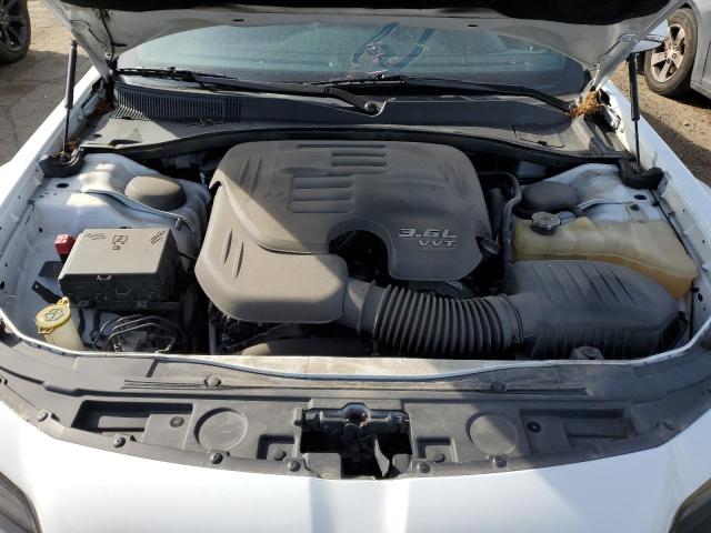 Photo 11 from auction – 2018 CHRYSLER 300 S with VIN 2C3CCAGG1JH141562