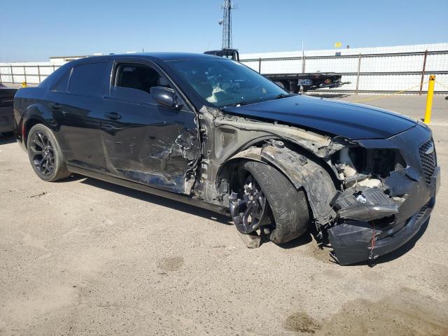 Photo 4 from auction – 2020 CHRYSLER 300 S with VIN 2C3CCABGXLH239385