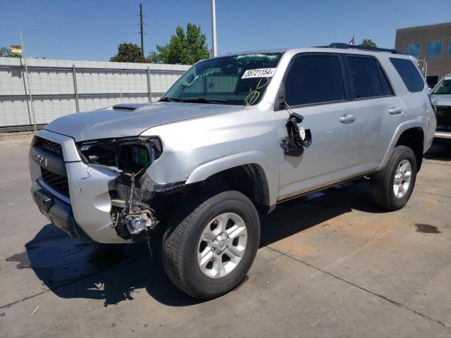 TOYOTA 4RUNNER SR 2019 with VIN JTEBU5JR8K5678424 - Photo from auction