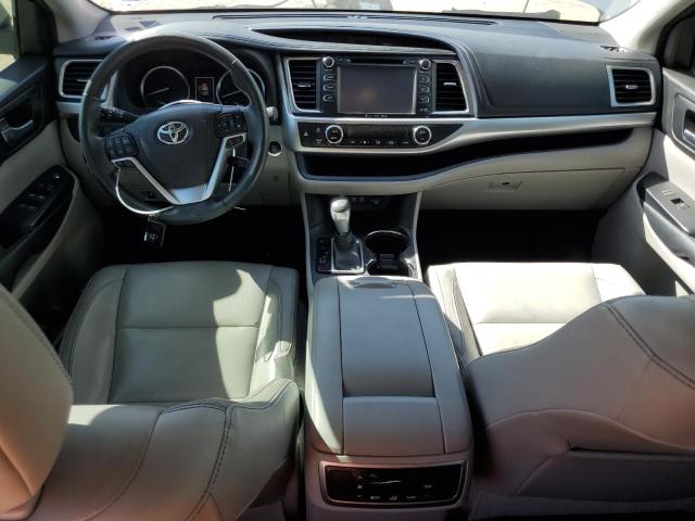 Photo 8 from auction – 2017 TOYOTA HIGHLANDER with VIN 5TDKZRFH7HS511536