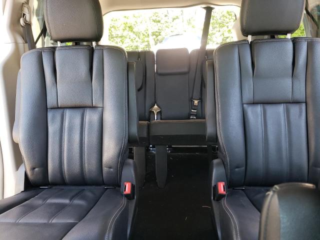 Photo 10 from auction – 2016 CHRYSLER TOWN & COU with VIN 2C4RC1BG5GR294252