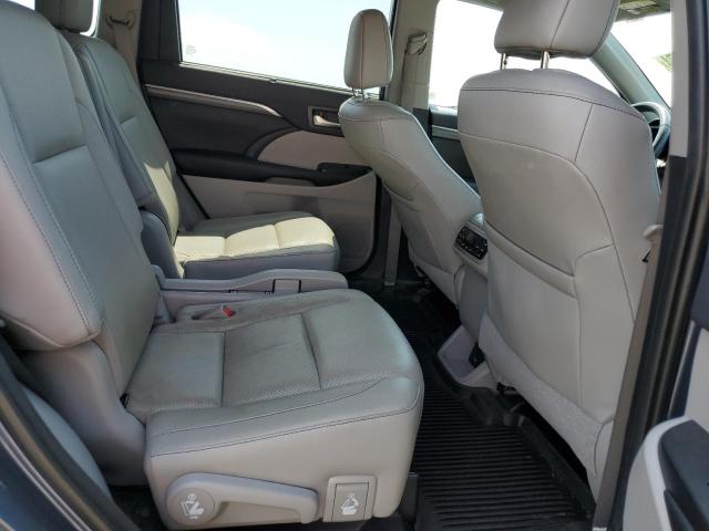 Photo 11 from auction – 2019 TOYOTA HIGHLANDER with VIN 5TDDZRFH4KS730521