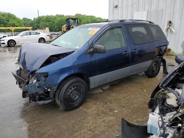 Photo 1 from auction – 2002 TOYOTA SIENNA CE with VIN 4T3ZF19C22U427025