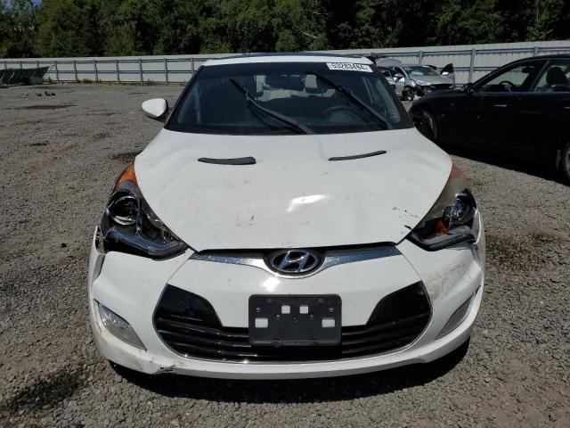 Photo 5 from auction – 2013 HYUNDAI VELOSTER with VIN KMHTC6AD7DU116752