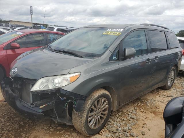 TOYOTA SIENNA XLE 2011 with VIN 5TDYK3DC9BS102898 - Photo from auction