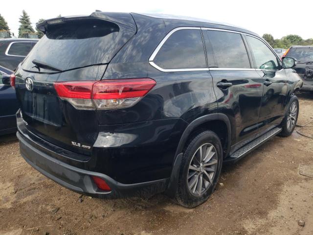 Photo 3 from auction – 2019 TOYOTA HIGHLANDER with VIN 5TDJZRFH7KS583193