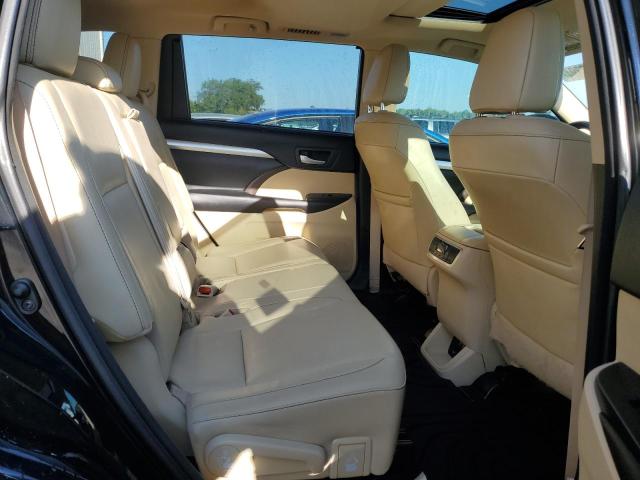 Photo 11 from auction – 2017 TOYOTA HIGHLANDER with VIN 5TDKZRFH8HS517989