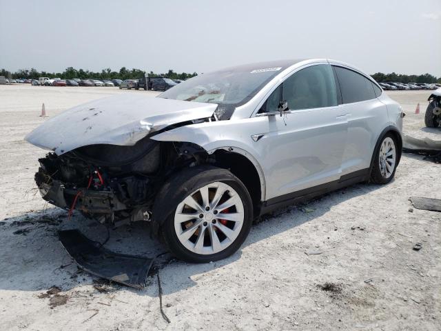TESLA MODEL X 2018 z numerem VIN 5YJXCDE47JF085866 - Zdjęcie z aukcji