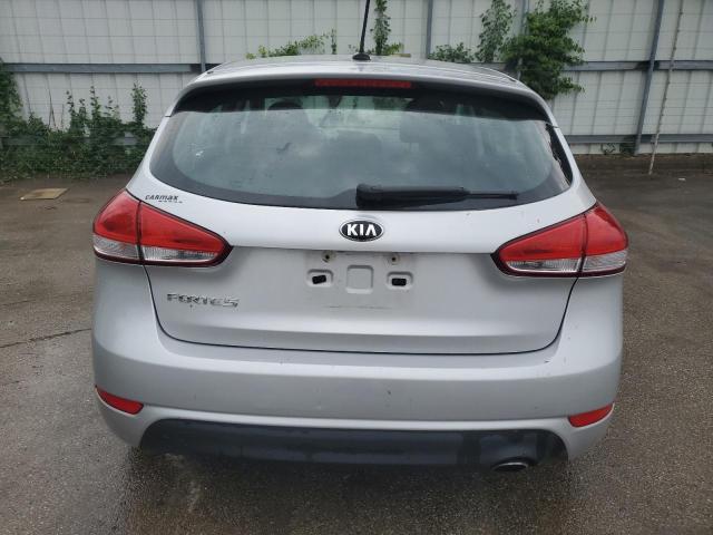 Photo 6 from auction – 2017 KIA FORTE LX with VIN KNAFK5A80H5671394