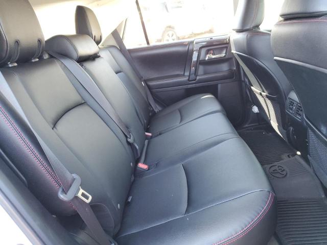 Photo 11 from auction – 2017 TOYOTA 4RUNNER SR with VIN JTEBU5JR3H5420983