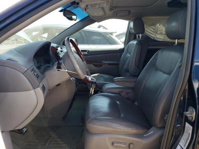 Photo 7 from auction – 2004 TOYOTA SIENNA XLE with VIN 5TDZA22C04S072844