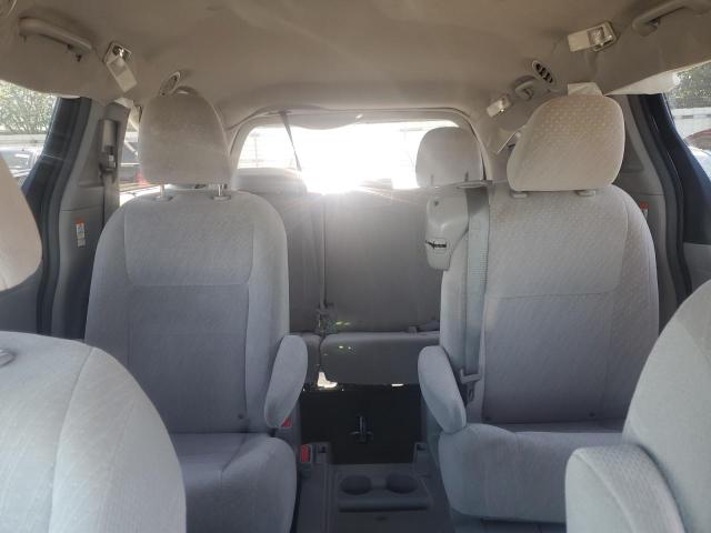 Photo 10 from auction – 2017 TOYOTA SIENNA LE with VIN 5TDKZ3DC7HS834490