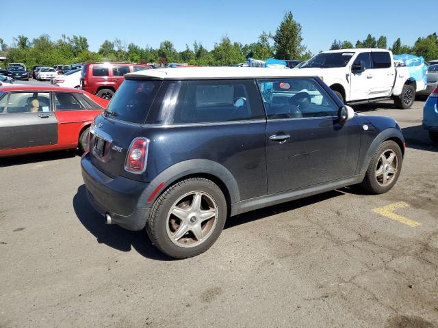 Photo 3 from auction – 2008 MINI COOPER with VIN WMWMF335X8TU63814