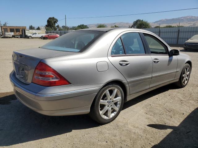 Photo 3 from auction – 2003 MERCEDES-BENZ C 320 with VIN WDBRF64J93F379284