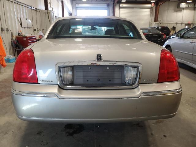 Photo 6 from auction – 2003 LINCOLN TOWN CAR E with VIN 1LNHM81W33Y678431