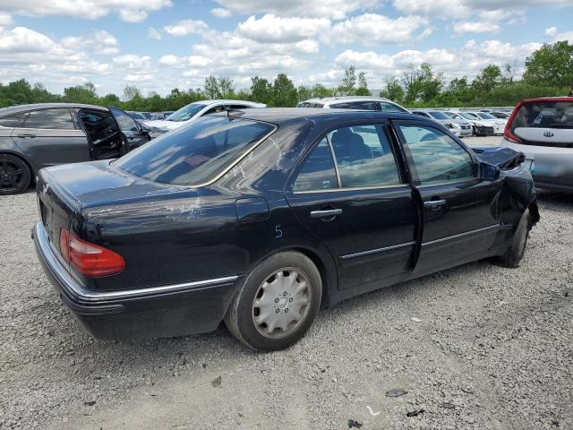 Photo 3 from auction – 1998 MERCEDES-BENZ E 320 4MAT with VIN WDBJF82F7WX003298