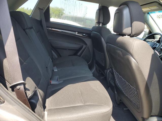 Photo 11 from auction – 2015 KIA SORENTO LX with VIN 5XYKT3A64FG659075