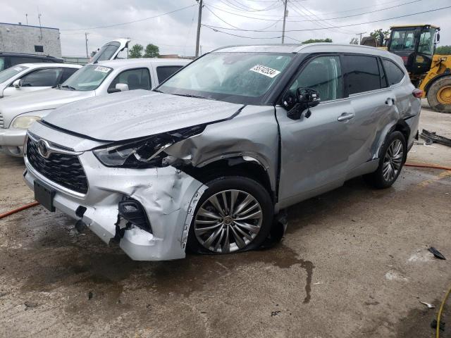 TOYOTA HIGHLANDER 2022 with VIN 5TDFZRBH5NS185299 - Photo from auction