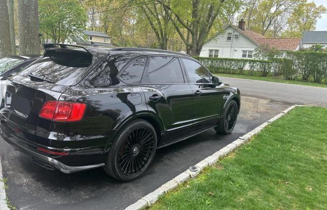 Photo 4 from auction – 2017 BENTLEY BENTAYGA with VIN SJAAC2ZV2HC014564