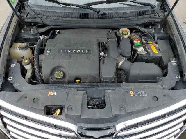 Photo 12 from auction – 2017 LINCOLN MKT with VIN 2LMHJ5NK0HBL00137