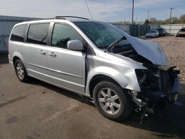 Photo 4 from auction – 2010 CHRYSLER TOWN & COU with VIN 2A4RR8D13AR502386