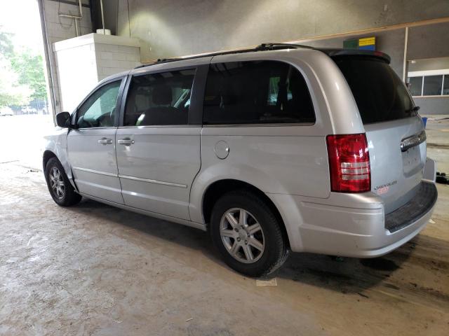 Photo 2 from auction – 2010 CHRYSLER TOWN & COU with VIN 2A4RR8D14AR502395
